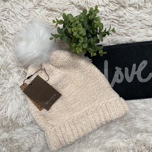Modena NY Chenille Faux Fur Lined Winter Hat 💗 Off White